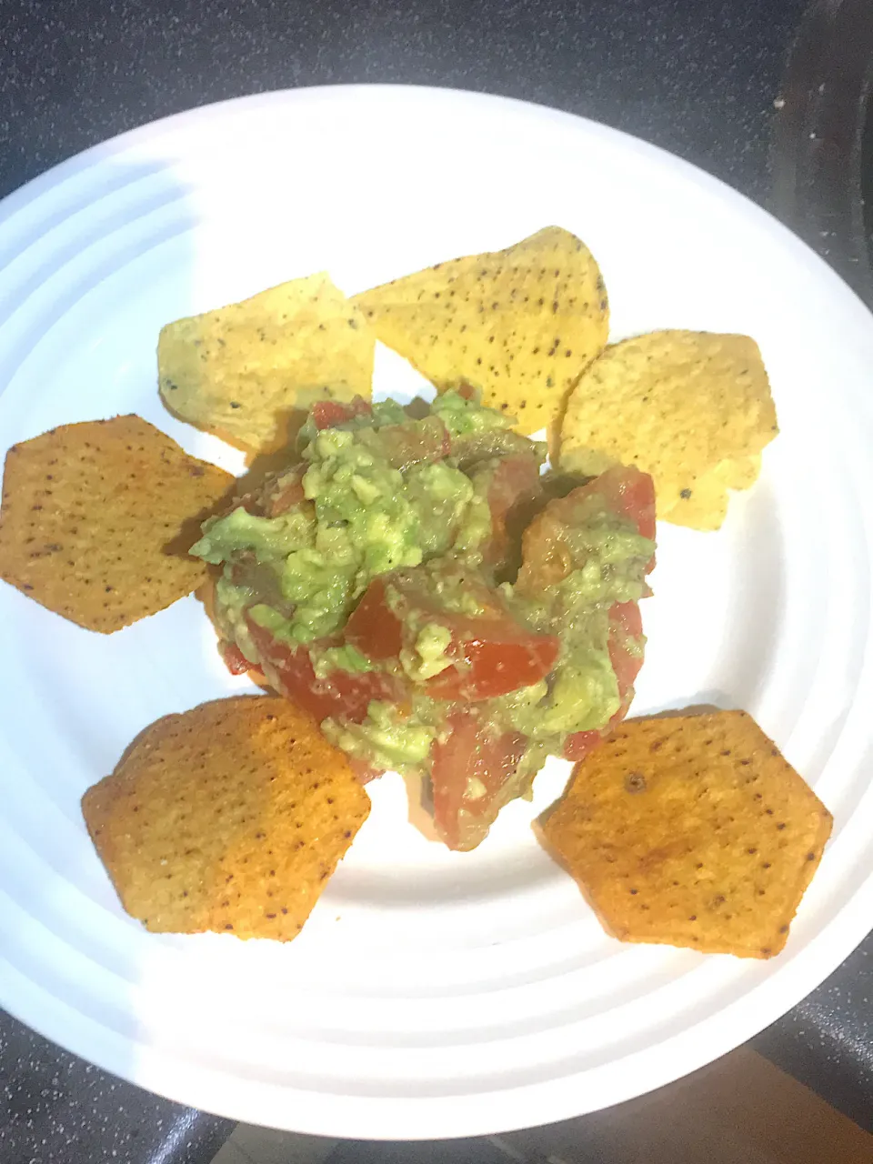 Avocado salsa with Tortilla chips!|Leona A Williamsさん