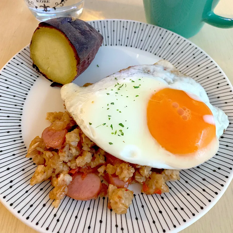 朝ごはん☺︎オートミール米化　ナシゴレン風|とまこ(*^o^*)さん