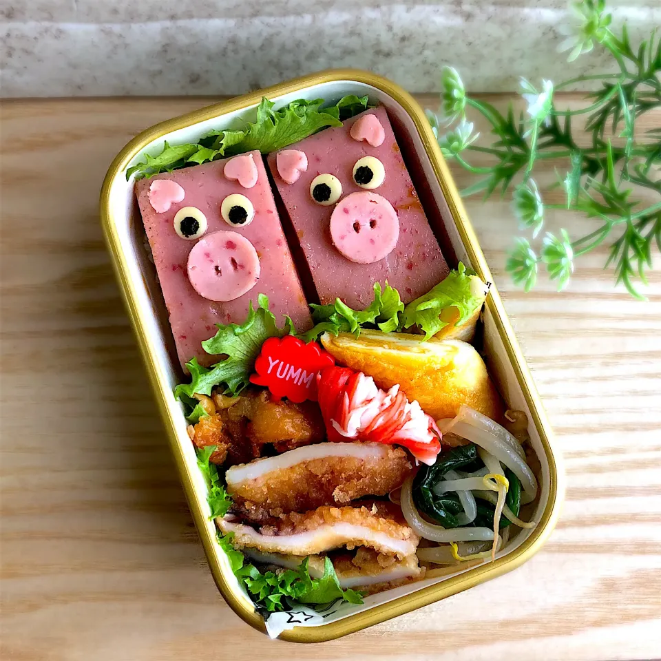 Snapdishの料理写真:ブタさん弁当(๑•🐽•๑)ﾌﾞｰ|みゆ吉さん