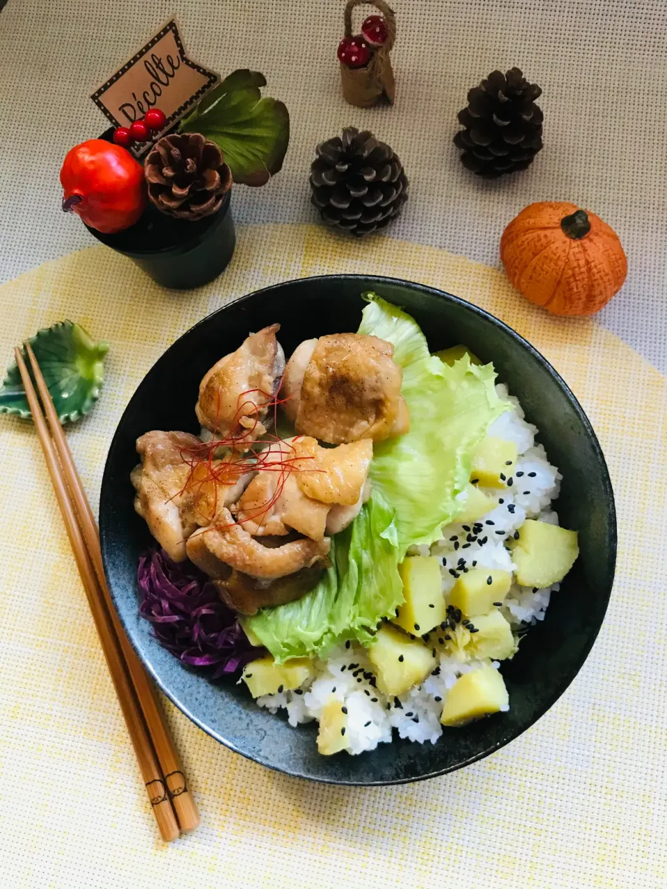 Snapdishの料理写真:「さつま芋ご飯と照り焼きチキンの1人めし」|バシュランさん