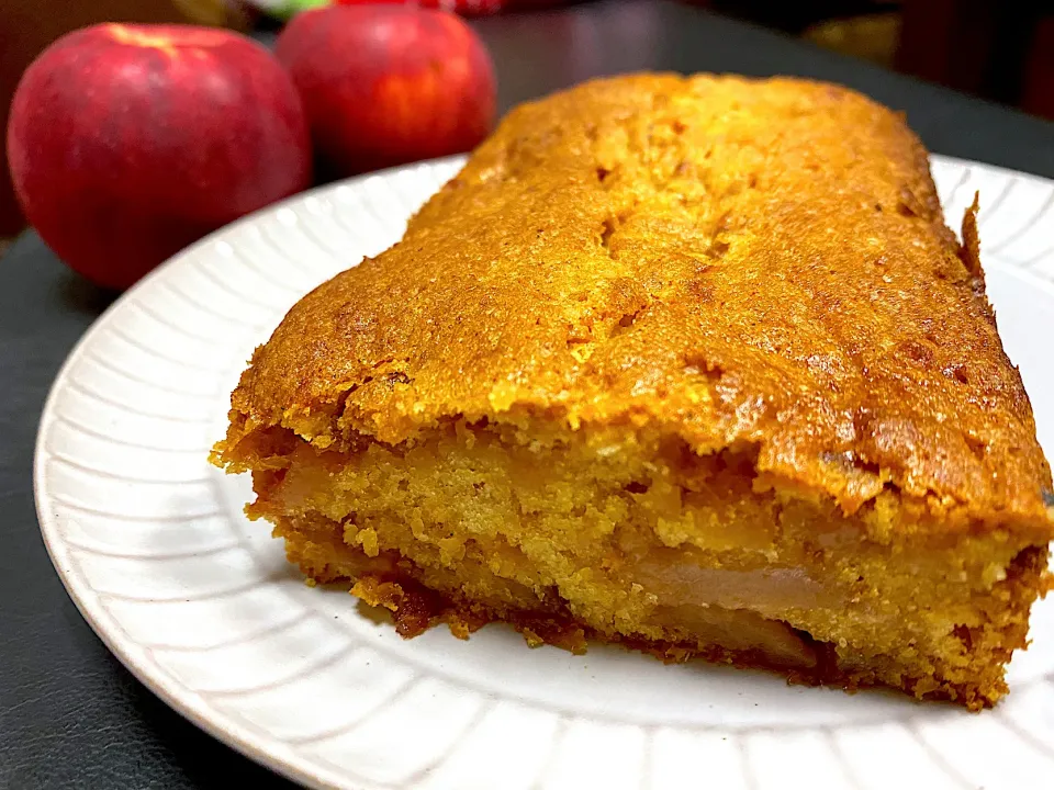 Snapdishの料理写真:いがらしろみさんのレシピ。キャラメルりんごのパウンドケーキ🍎|1614さん