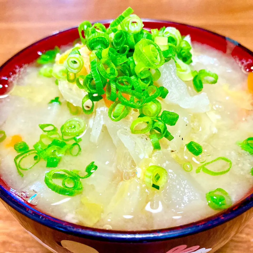 具沢山味噌汁🍀今朝は2度でめちゃくちゃ寒かったです😱|まいりさん