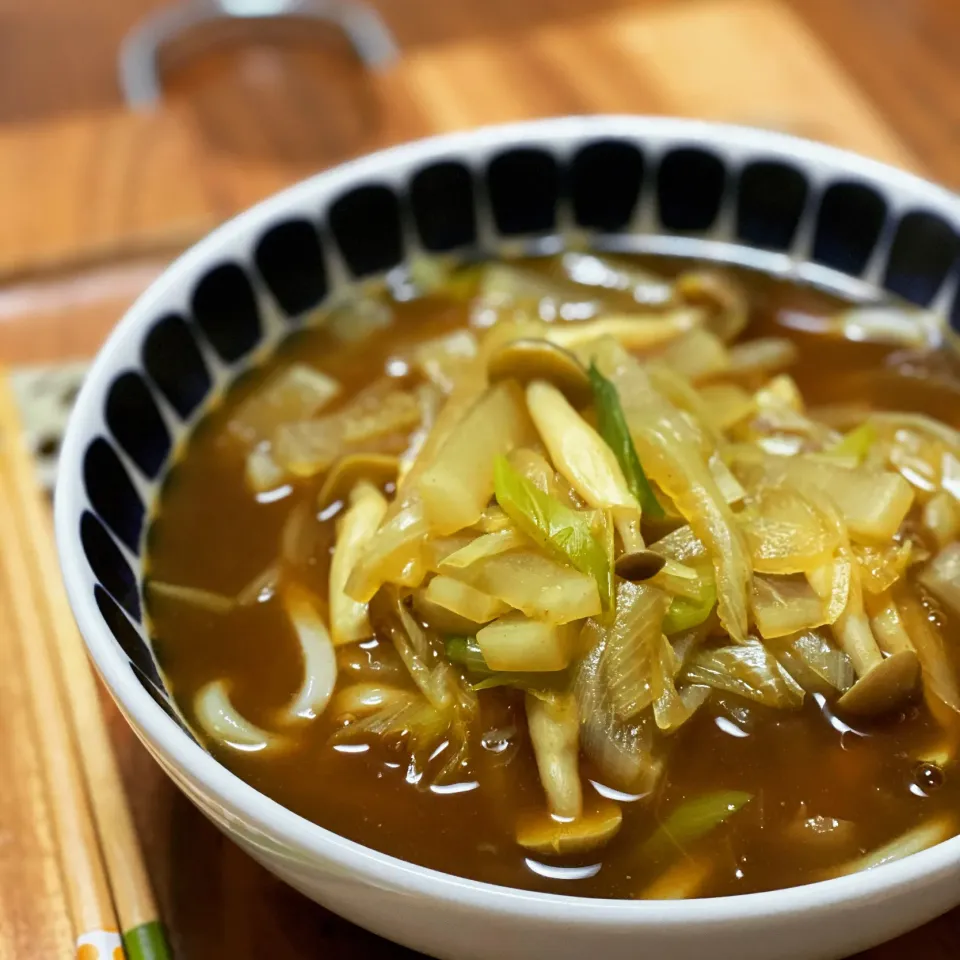 野菜たっぷりカレーうどん🍛|Nilsさん