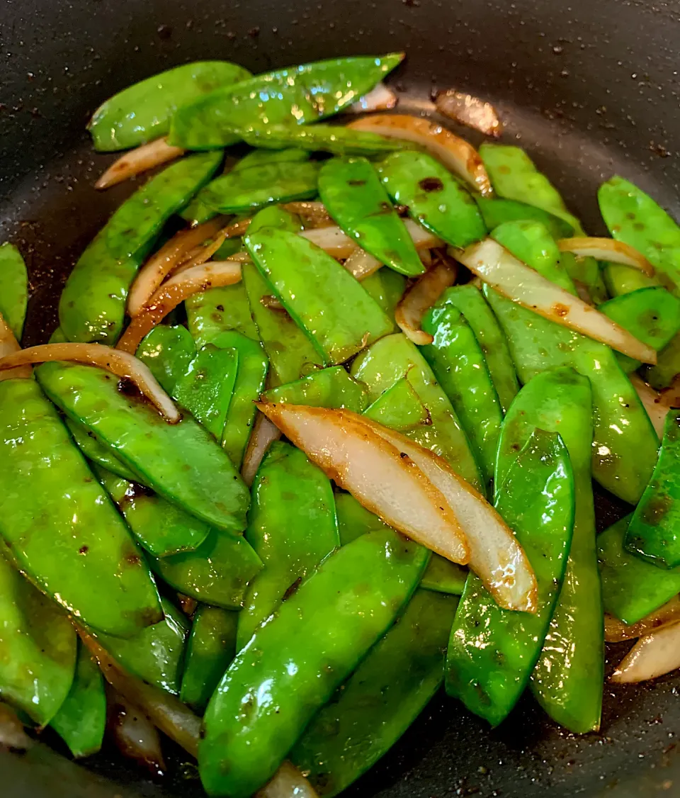 Stir Fry Snowpeas|Alma's Home Kitchenさん