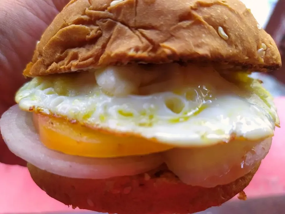 Snapdishの料理写真:egg burger|komalさん