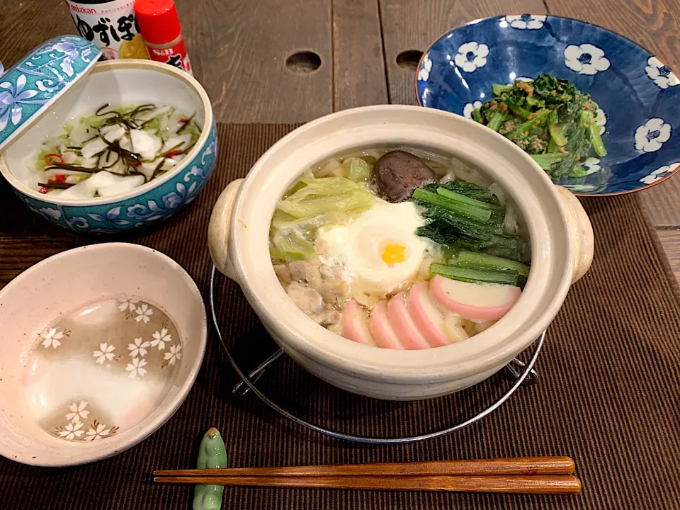 鍋焼きうどん、カブの甘酢漬、小松菜のごま和え|なぁこさん