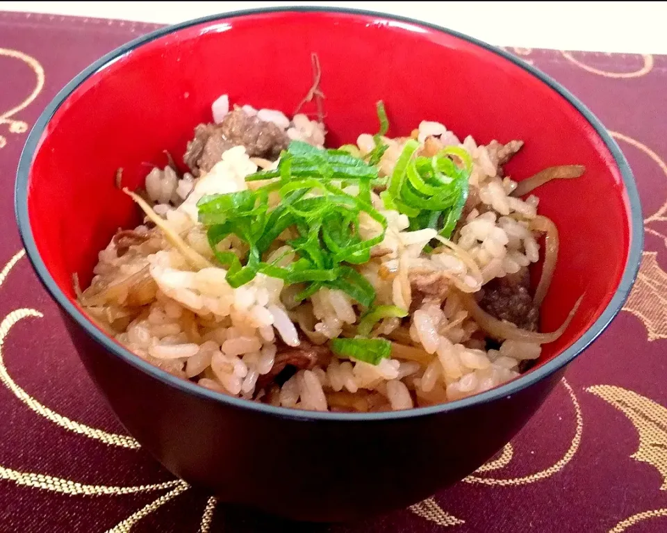 肉とゴボウの炊き込み御飯|マイケルの料理さん