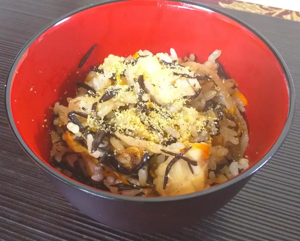 ひじきの炊き込み御飯|マイケルの料理さん