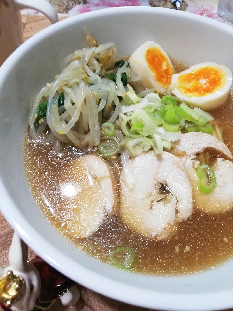 11/7
マルタイラーメンで晩ごはん😋|たえさん