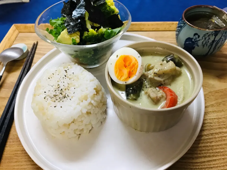 Snapdishの料理写真:グリーンカレー🍛|つぐみ🕊さん