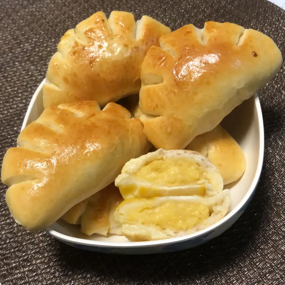 クリームパン🥐|よしさん