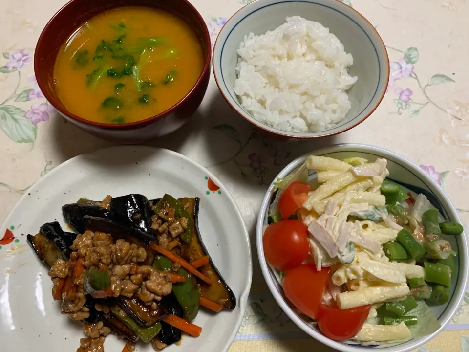 朝ごはん、麻婆茄子、マカロニサラダ、南瓜スープ|Isimura Hidekiさん