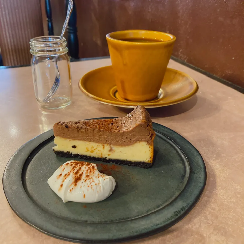 カフェモカのチーズケーキ☕️|ちゃみこさん