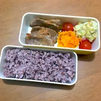 Snapdishの料理写真:焼肉とキャベツの梅和え、にんじんのカレー粉和え|Lululunaさん