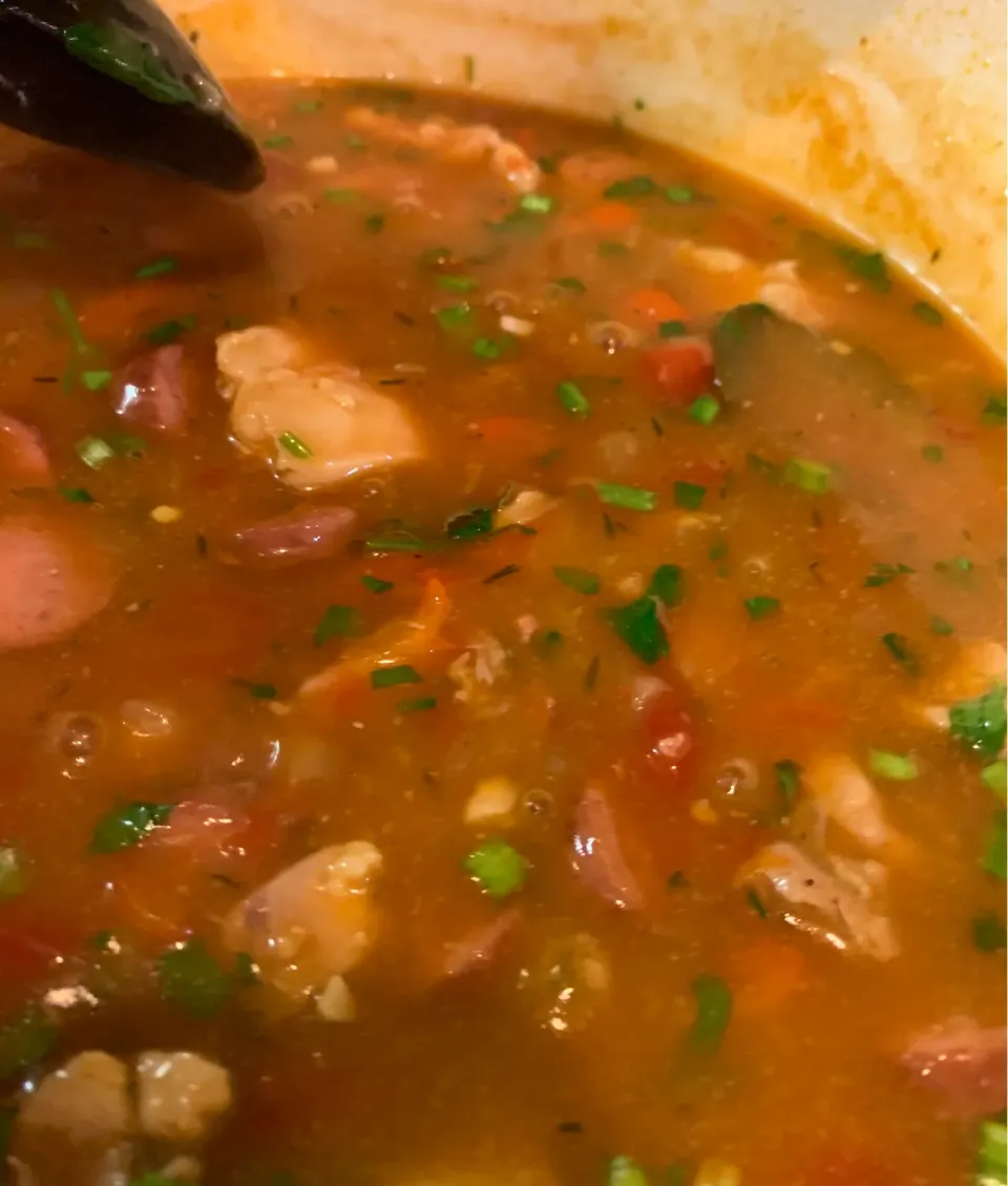 Low-Carb Keto Chicken and Sausage Gumbo! So healthy and is so delicious 😋|Alma's Home Kitchenさん