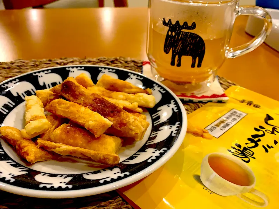 fumfumさんの料理 から～いしょうが湯味のスティックパイ☺️|のりちさん