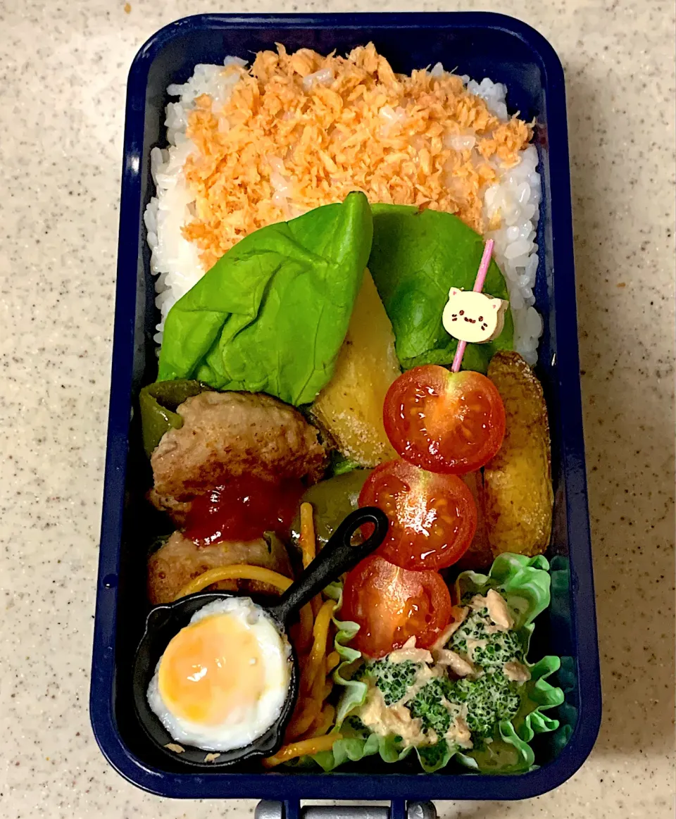 Snapdishの料理写真:ピーマンの肉詰め弁当|besさん