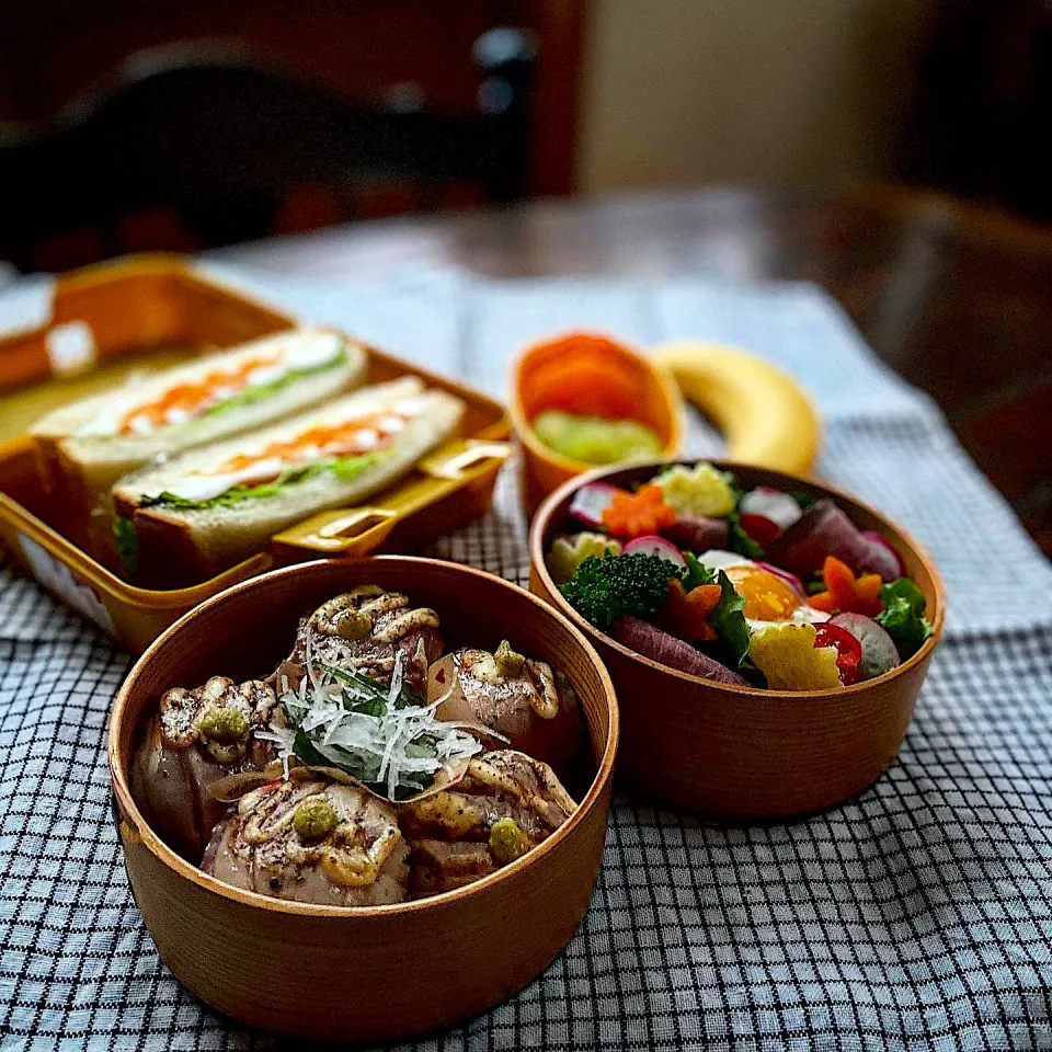 おじ弁…鮪手毬寿司&ロービーサラダ🥗|カンカンさん