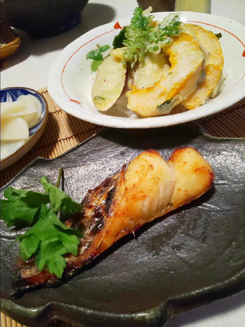 Snapdishの料理写真:鱈の粕漬け、野菜天丼（昨夜🍻）|miyuki🌱さん