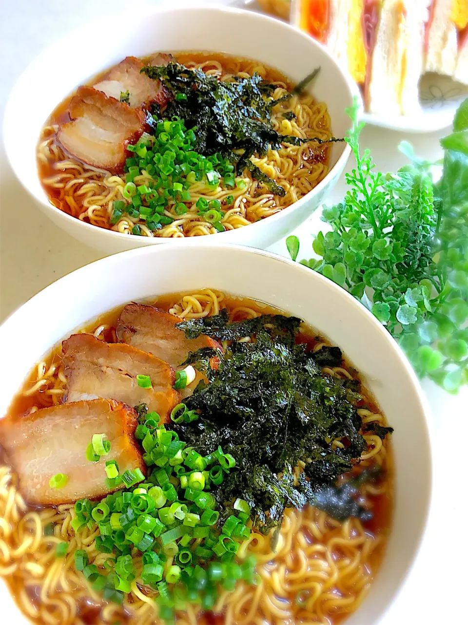 Snapdishの料理写真:昔ながらの中華そばランチ🍜|みゆきさん