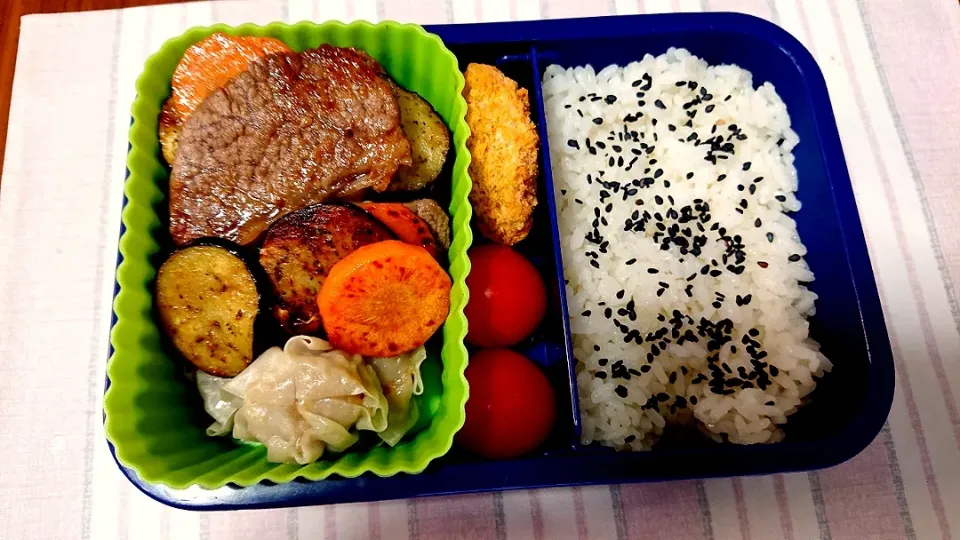 焼き肉❤️旦那さんお弁当🎵😊|かおるcitronさん