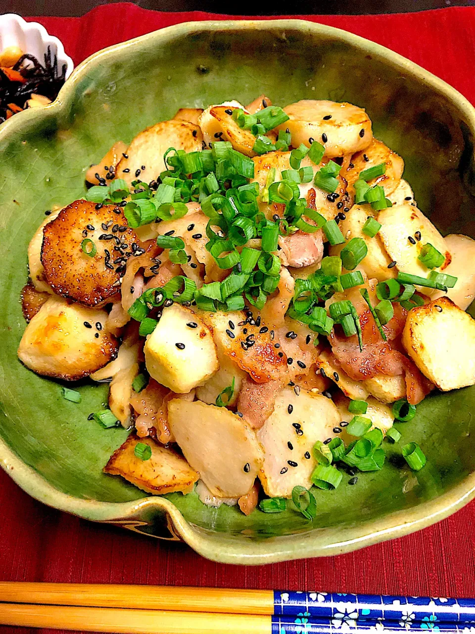 Snapdishの料理写真:✨◯里芋と豚肉の照り焼き◯✨|＊いちご＊さん