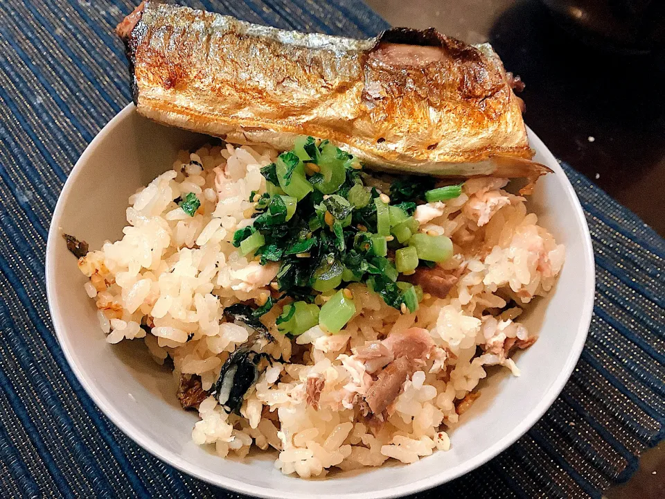 秋刀魚ご飯🍚🐟😋|アライさんさん