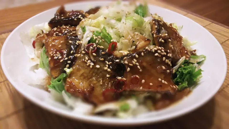 さんまの蒲焼き丼〜
の晩ごはん✨|kaz(*･ω･)さん