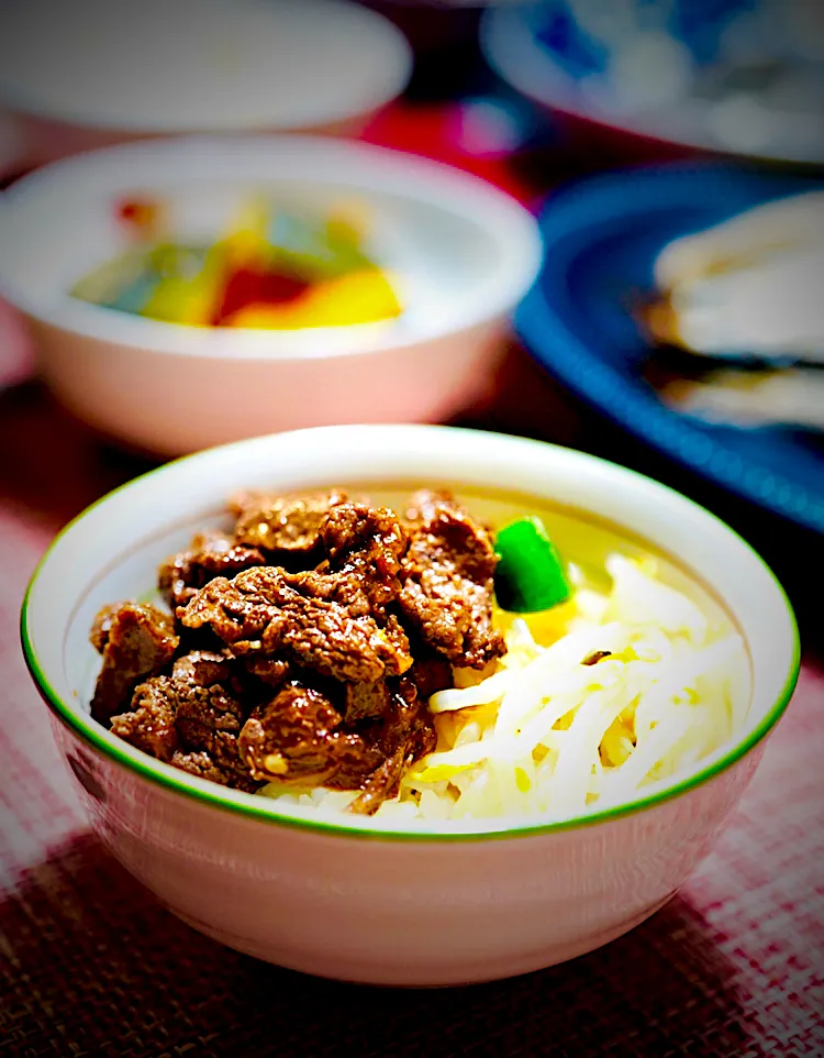 Snapdishの料理写真:鹿丼❗️🦌✨🦌✨🦌〜、焼肉丼だな、こりゃ。(●´ω｀●)|イチロッタさん