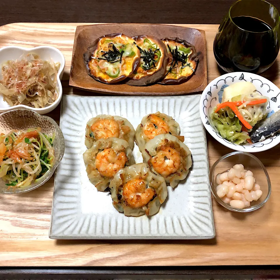 Snapdishの料理写真:えびニラ饅頭|yukky monchiさん