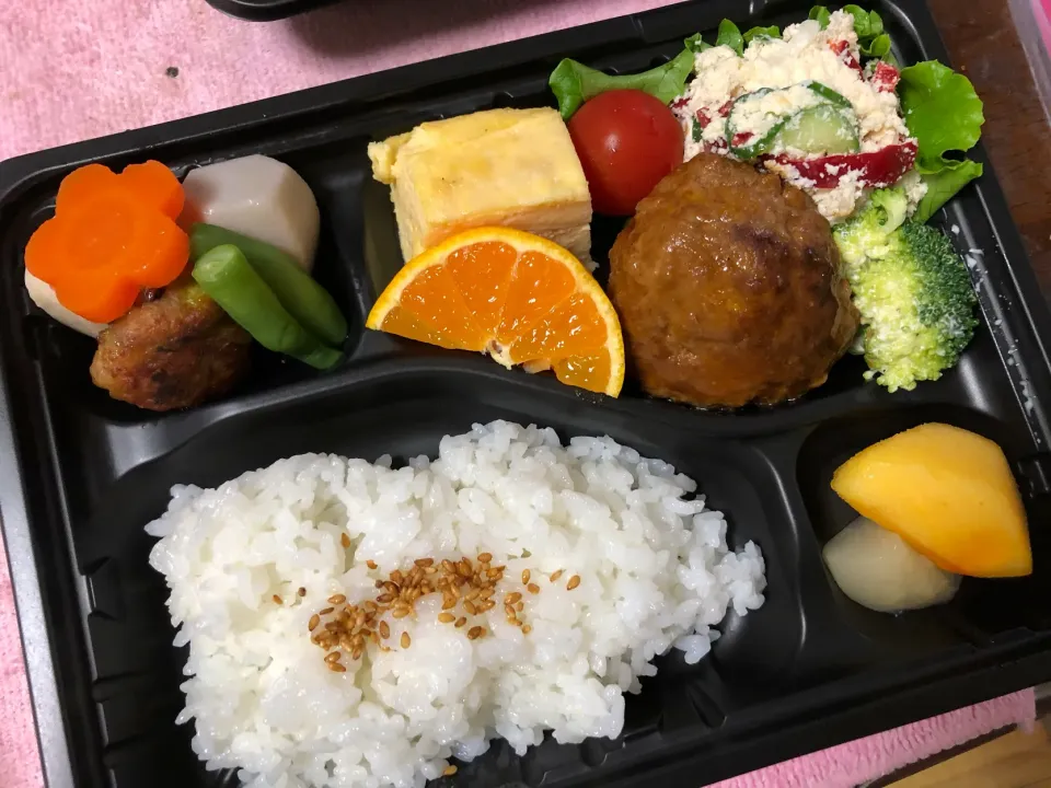 ハンバーグのお弁当|まゆみこさん