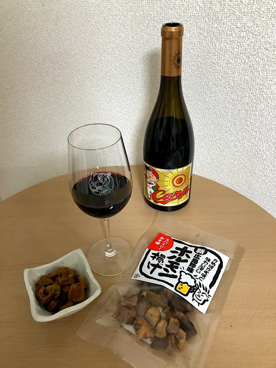 Snapdishの料理写真:La Croisade Réserve Cabernet - Syrah
ホルモン揚げ スパイシーみそ味|T. Wonderさん