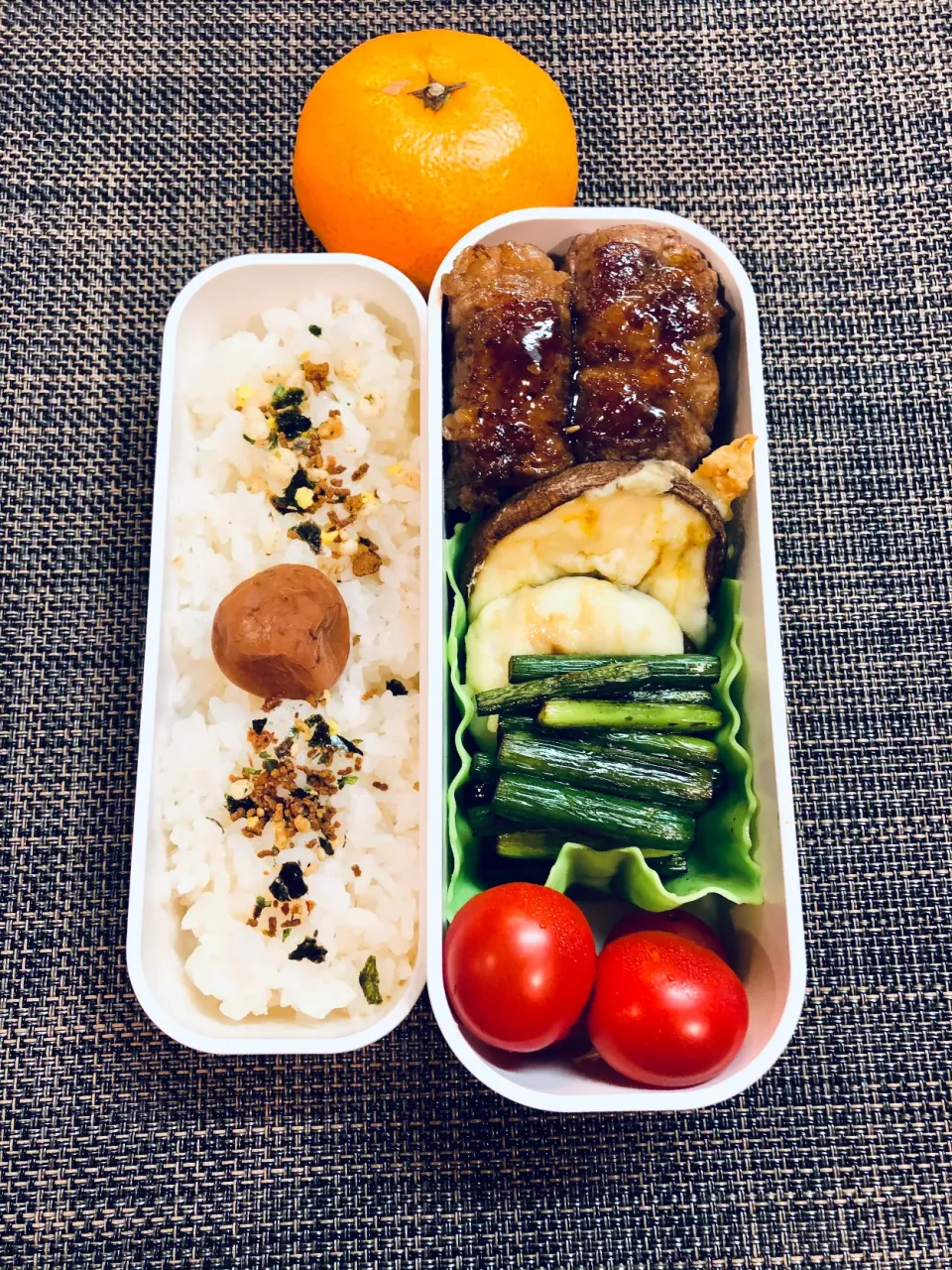 本日の女子中学生弁当→厚揚げ肉巻き、しいたけチーズ焼き、ニンニクの芽炒め|Taja & Mayさん