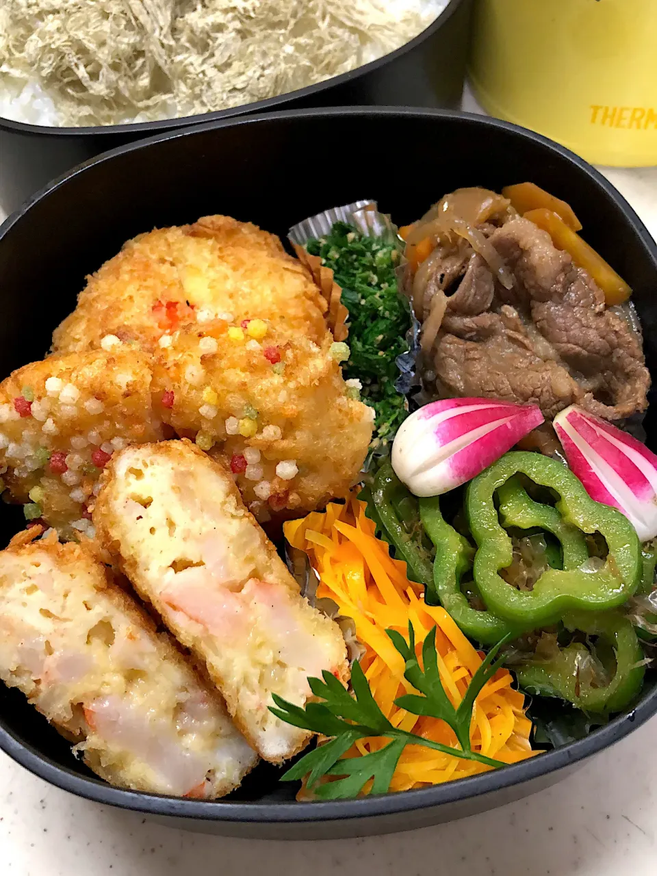 Snapdishの料理写真:エビはんぺんのカツ弁当|teteさん