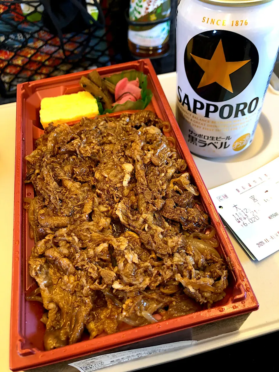 米八のすき焼き弁当🍺|ラックさん