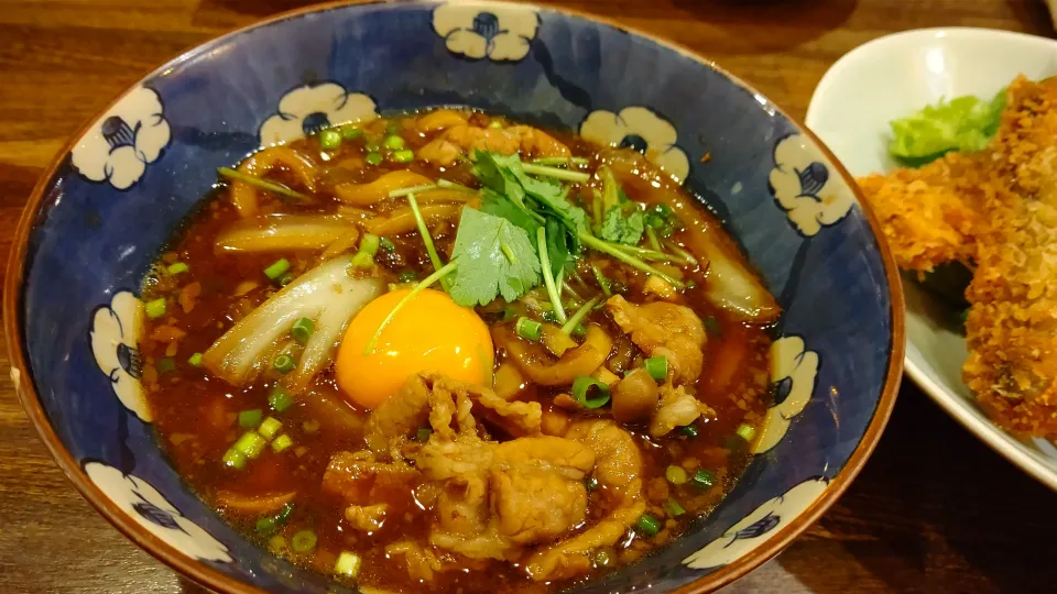 賄い飯🍚八丁味噌煮込みうどん|Gauche Suzukiさん