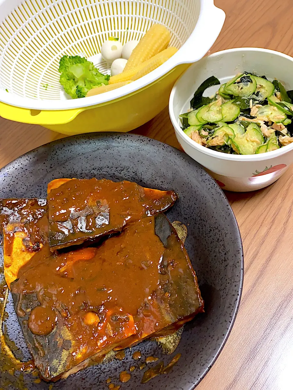 鯖の味噌煮、わかめときゅうりとツナの酢の物|ゆーママさん