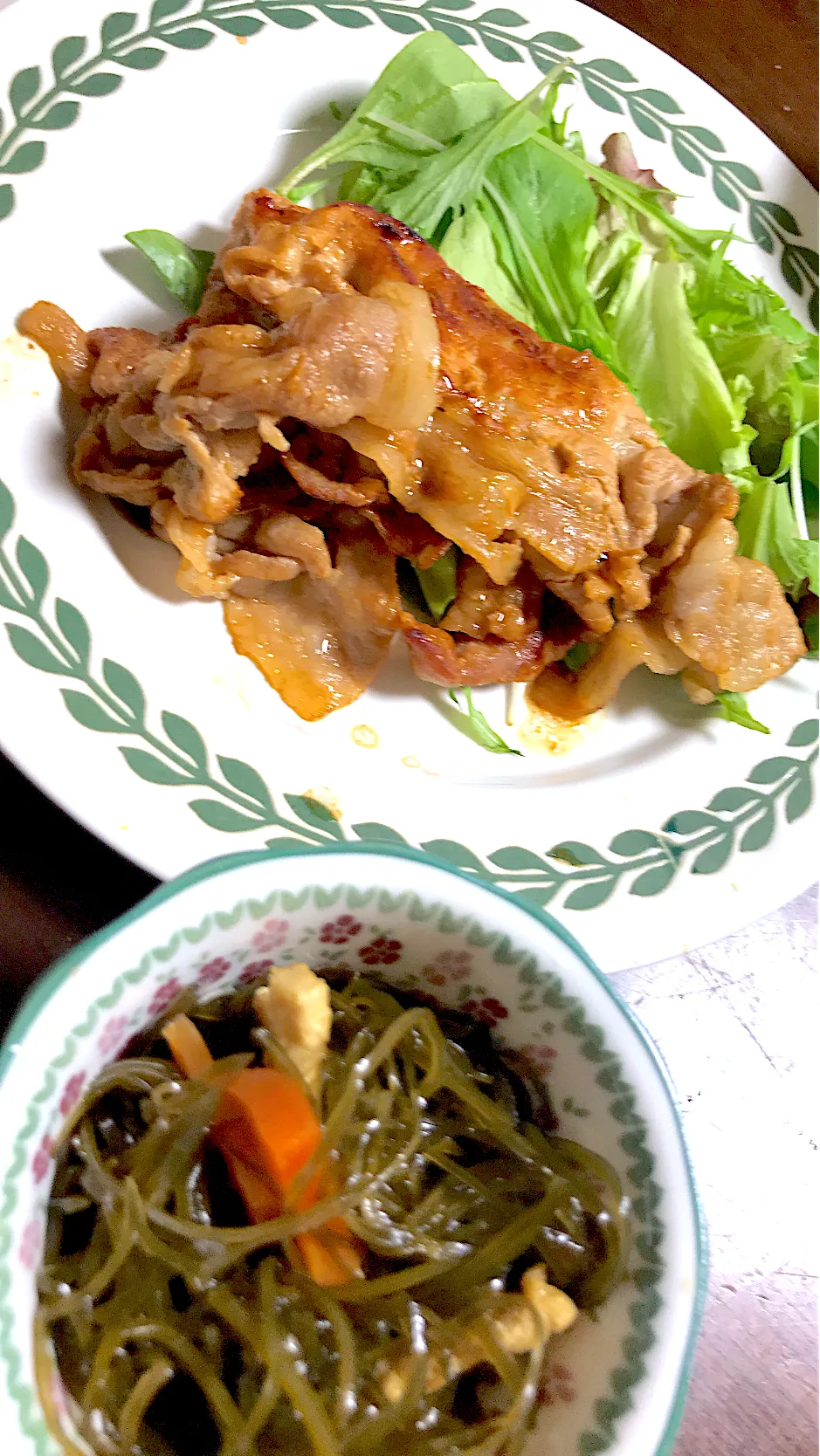 生姜焼きと刻み昆布の煮物|さらちゃんさん