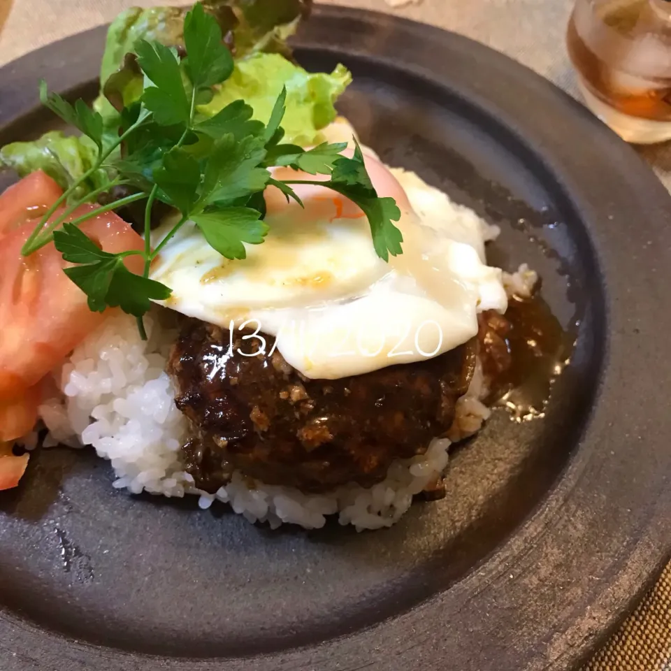 ロコモコ丼|友さん