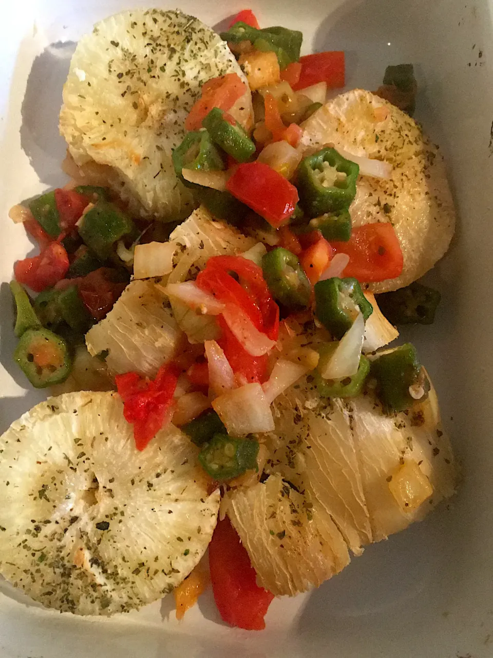 Snapdishの料理写真:Yuca with stir fried ochroes and onions and tomatoes|Leona A Williamsさん