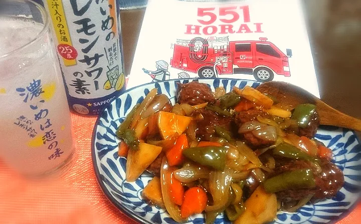 551がある時〜   🤣

  肉団子で黒酢酢豚|びせんさん