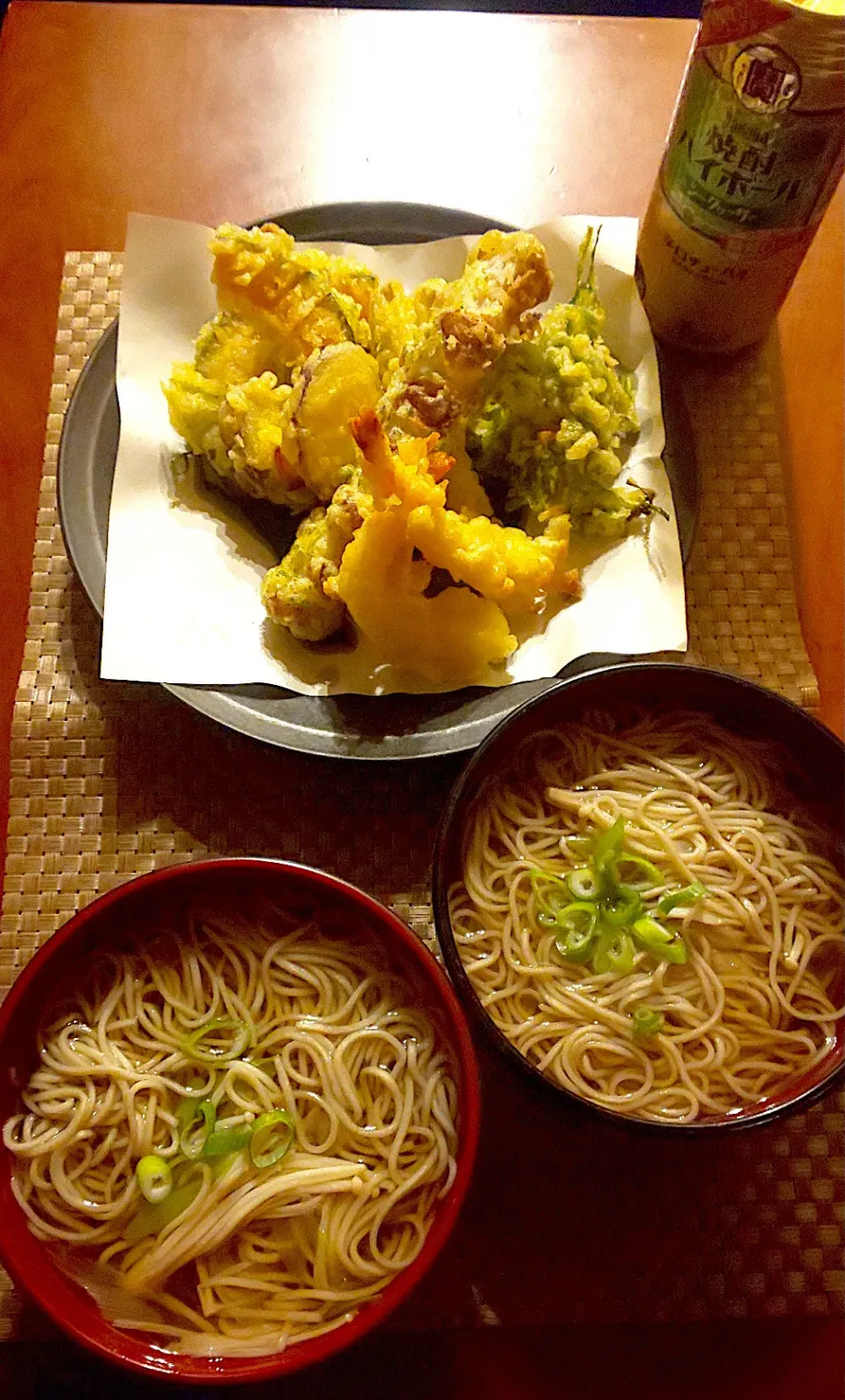 Snapdishの料理写真:Today's dinner🍴天麩羅<春菊･茄子･南瓜･さつまいも･海老･竹輪の磯部揚げ>･温かいお蕎麦w/葱&えのき|🌈Ami🍻さん