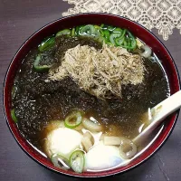 Snapdishの料理写真:とろろ昆布うどん|Takashi Ichikawaさん