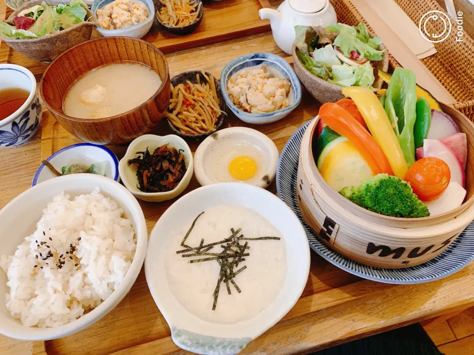 蒸し料理専門店にて、、、🍅|まろぽんさん