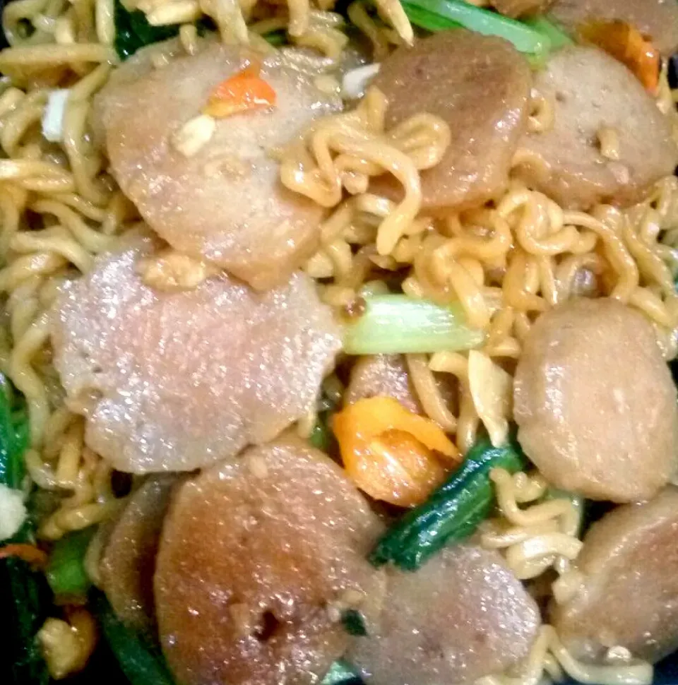 mie goreng bakso|Maria Tjenさん