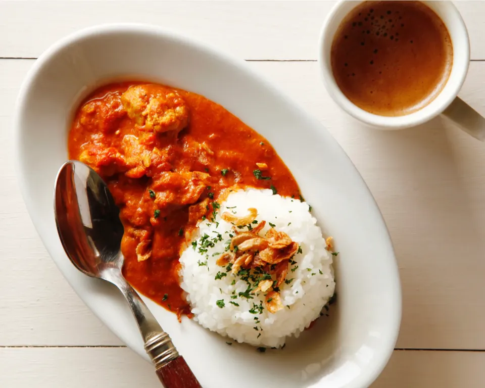 バターチキンカレーとコーヒー　　　　Butter chicken curry and coffee|マユマユさん