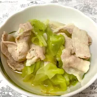 キャベツと豚バラの白だしさっと煮|piyopiyoさん