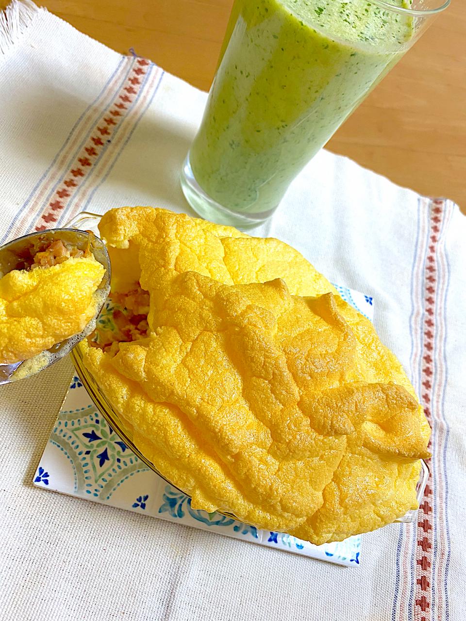 スフレオムライスとスムージーの朝ごはん ぽっち Snapdish スナップディッシュ Id 5ota