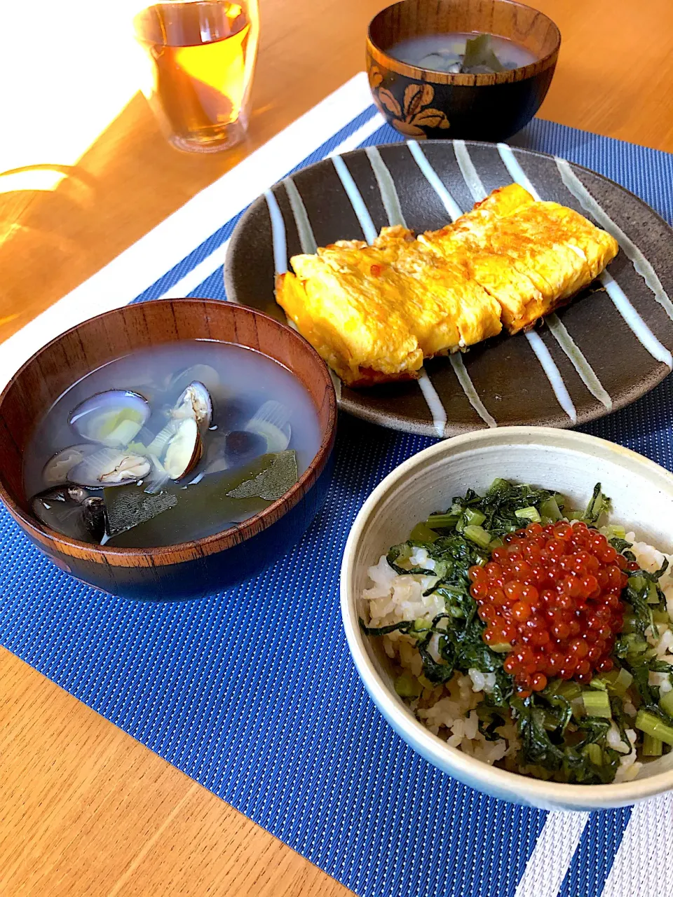 全部手作り　虹鱒イクラと大根菜ご飯、涸沼しじみ汁、虹鱒イクラ卵焼き|小次郎さん