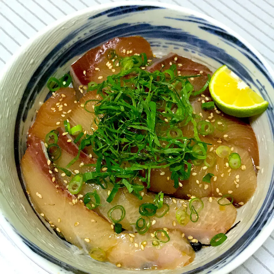 鰤の漬け丼|まさとさん